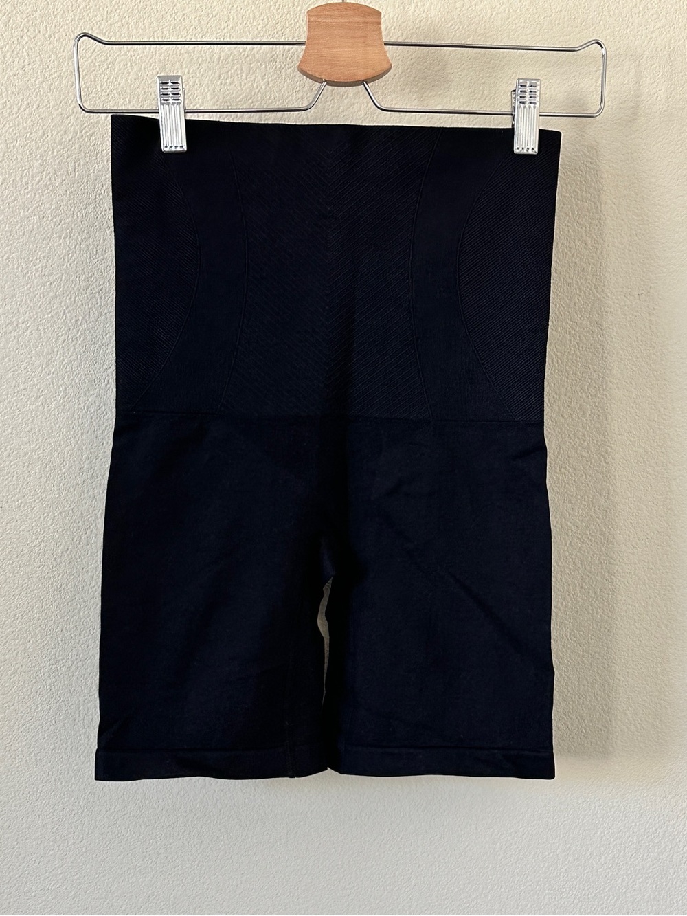Nautica Black High-Waist Shaping Shorts Size M